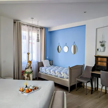 Hotel Mademoiselle Juan-les-Pins