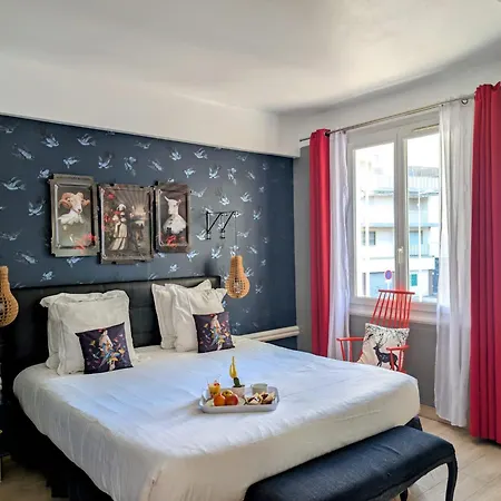 Hotel Mademoiselle