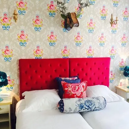 Mademoiselle Hotel