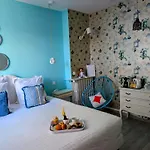 Mademoiselle Hotel