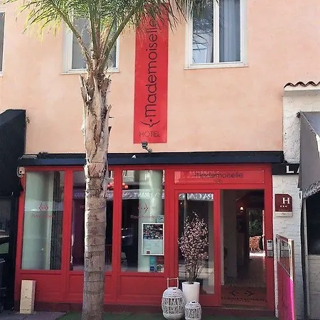 马德玛萨拉酒店 4* 胡安莱潘