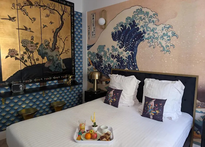 فندق مدموزيل جوان ليه باه