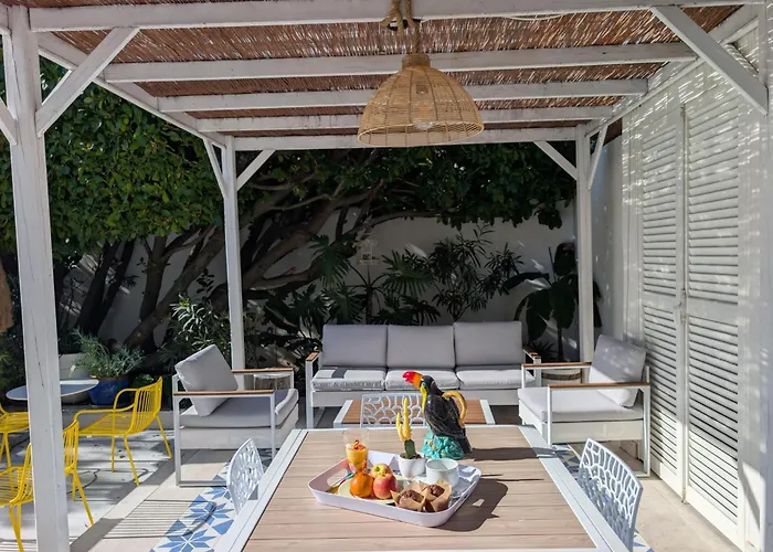 Mademoiselle Otel Juan-les-Pins