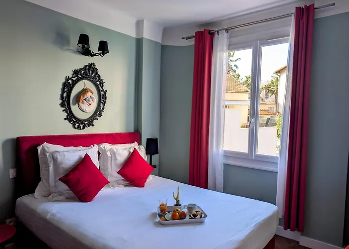 Mademoiselle Otel 4*