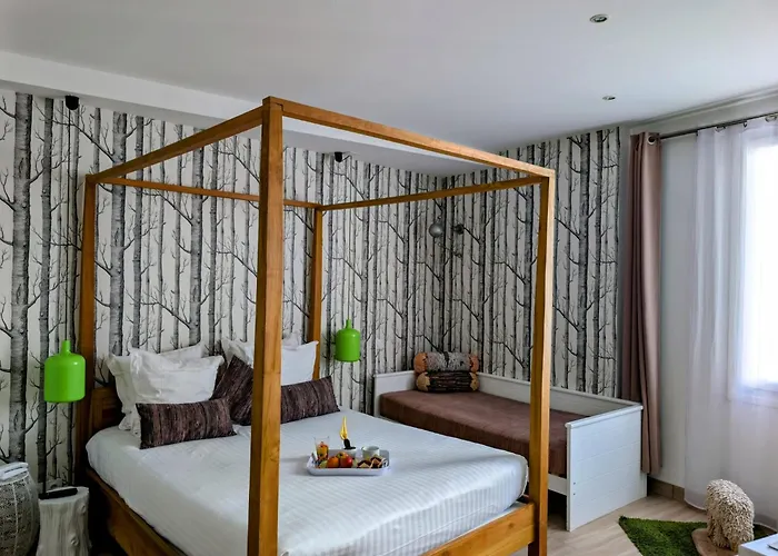 مدموزيل 4* جوان ليه باه