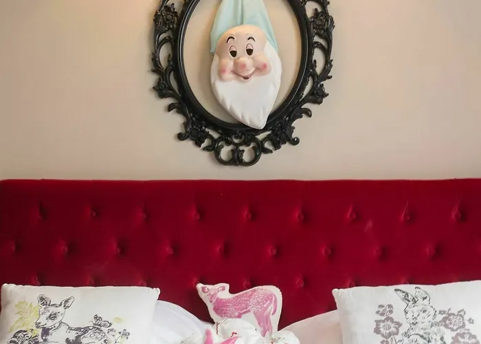 Mademoiselle Otel Juan-les-Pins